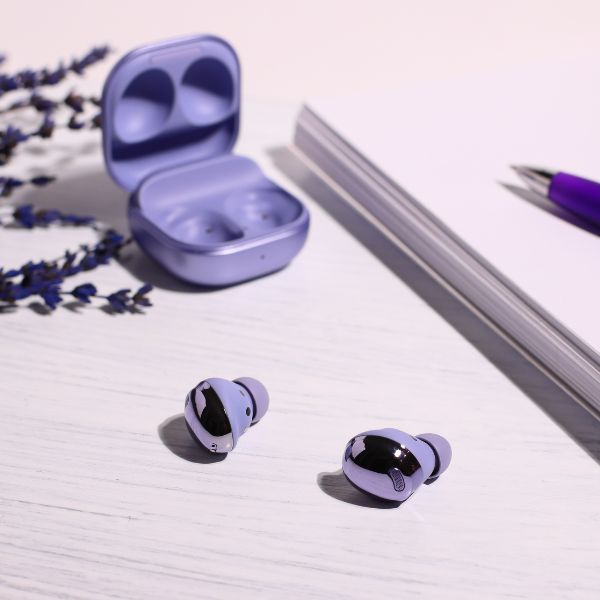 Earphones - Headphones